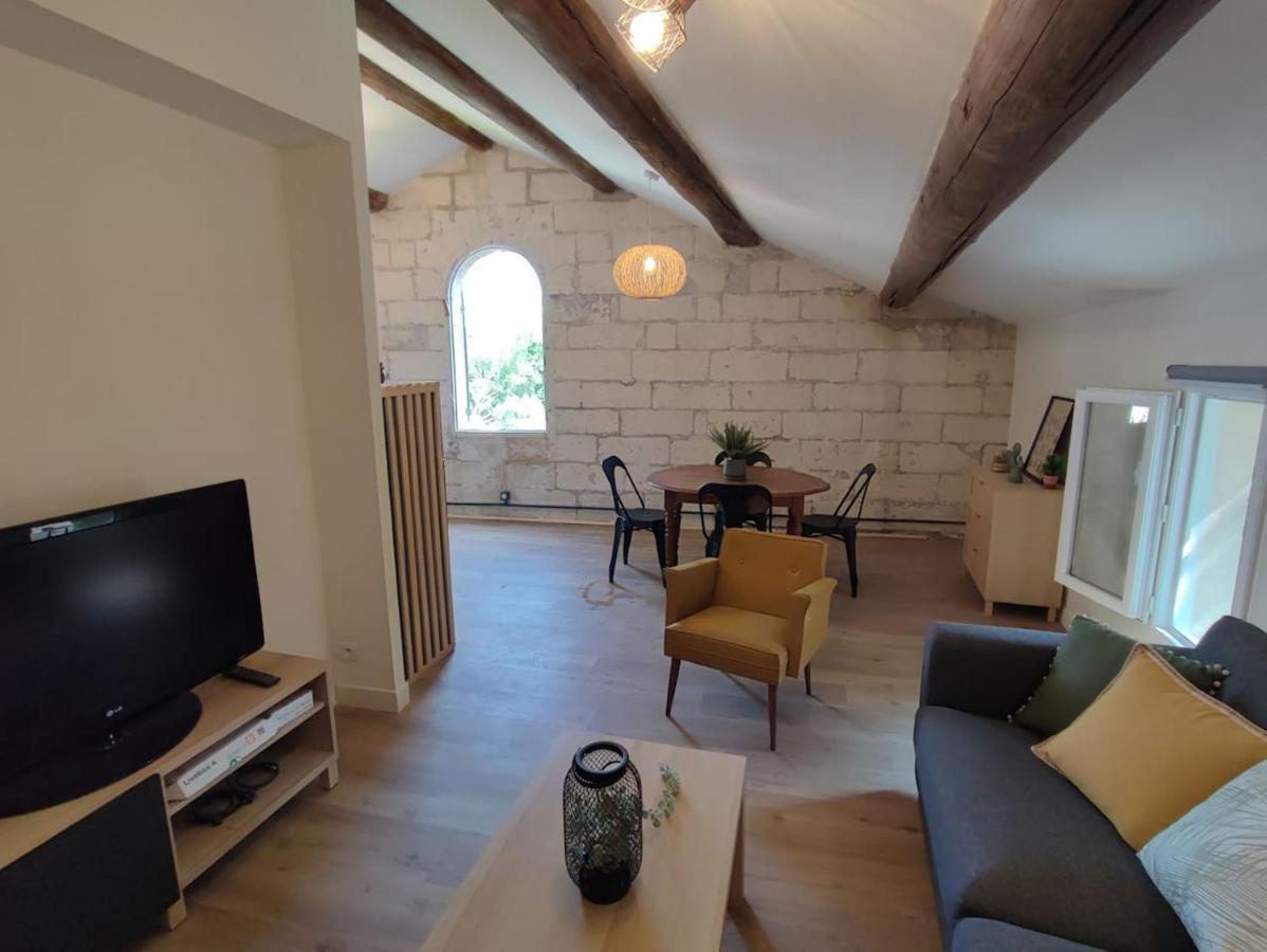 Appartement Au Calme Proche Centre فينوف ليز أفيجْنْ المظهر الخارجي الصورة